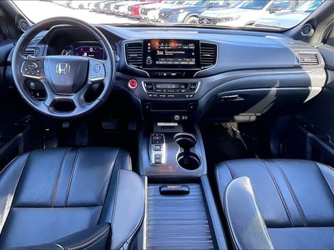 Used 2023 Honda Passport TrailSport image 21