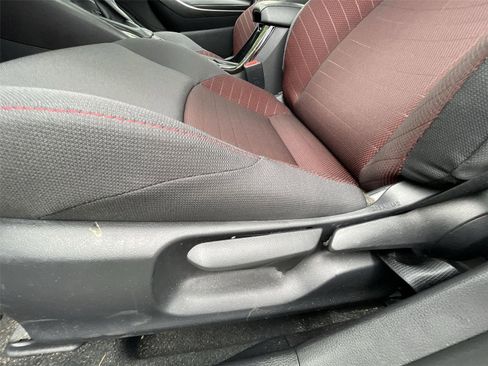 Used 2025 Toyota Corolla SE FWD image 13
