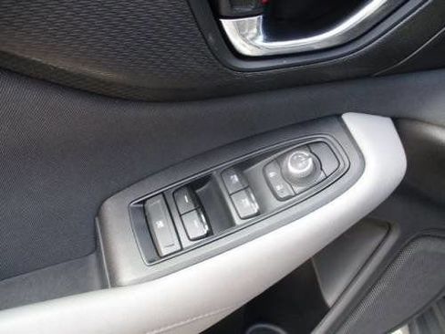 Used 2024 Subaru Outback Premium image 11