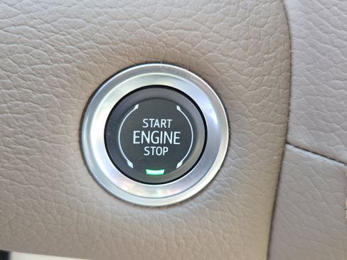 Used 2024 GMC Yukon Denali w/ Denali Reserve Package AWD/4WD image 36