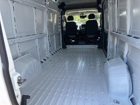 New 2026 RAM ProMaster 3500 w/ Premium Convenience Group FWD image 14