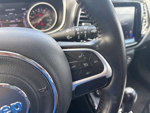 Used 2018 Jeep Compass Limited w/ Navigation Group image 17