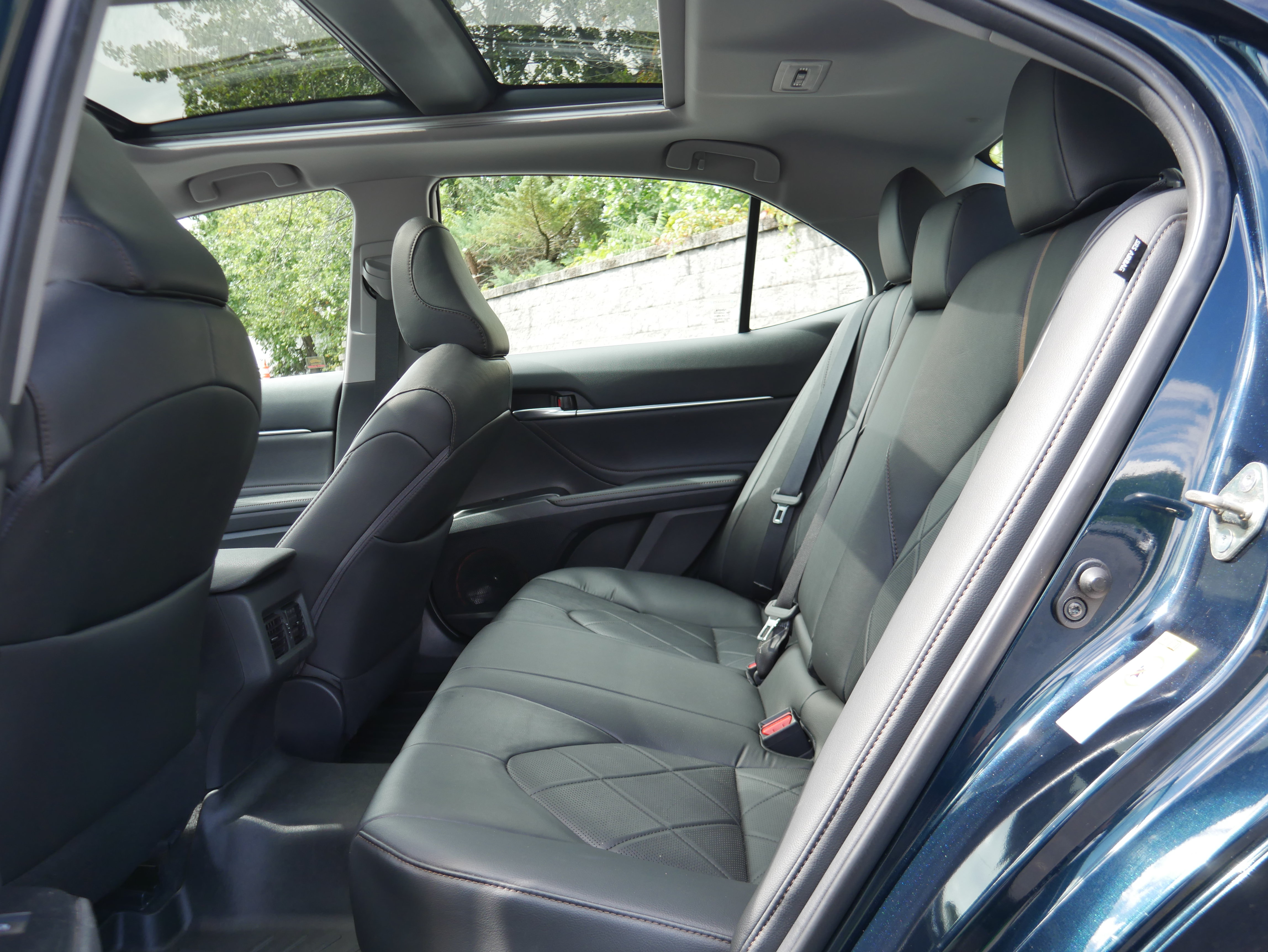 Used 2018 Toyota Camry XLE w/ Audio Package FWD image 14