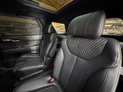 Used 2025 Hyundai Palisade Calligraphy image 30