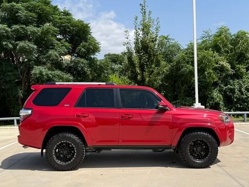 Used 2023 Toyota 4Runner SR5 Premium w/ Moonroof Package RWD image 6