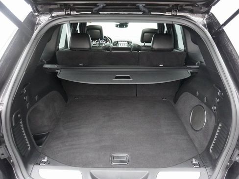 Used 2020 Jeep Grand Cherokee SRT image 8