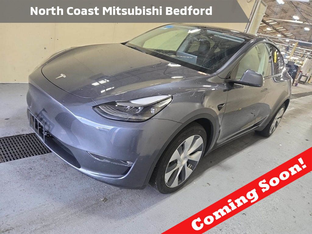 Used 2023 Tesla Model Y Long Range AWD/4WD image 1