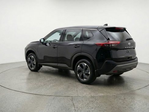 Used 2025 Nissan Rogue SV image 6