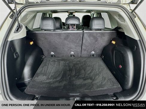 Used 2017 Jeep Compass Limited image 27