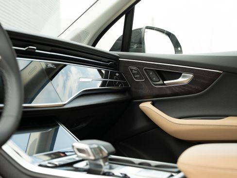 New 2026 Audi Q7 3.0T Prestige image 16