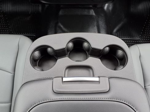 Used 2025 RAM 2500 Tradesman image 17