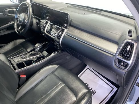 Used 2023 Kia Sorento S w/ Panoramic Sunroof Package FWD image 31