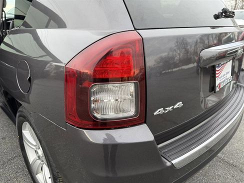 Used 2015 Jeep Compass High Altitude image 10