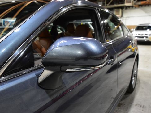 Used 2019 Toyota Avalon Limited image 55