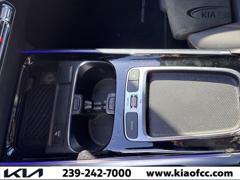 Used 2024 Mercedes-Benz GLB 250 image 23