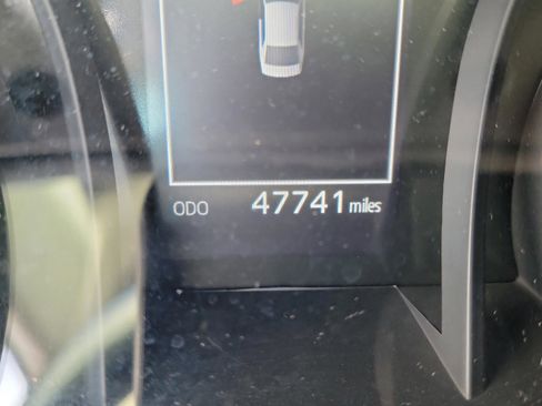 Used 2023 Toyota Camry SE image 18