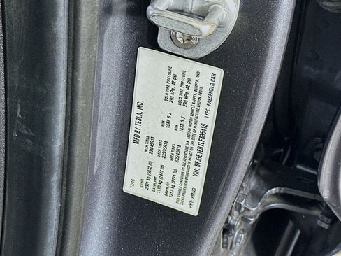 Used 2020 Tesla Model 3 Long Range image 12