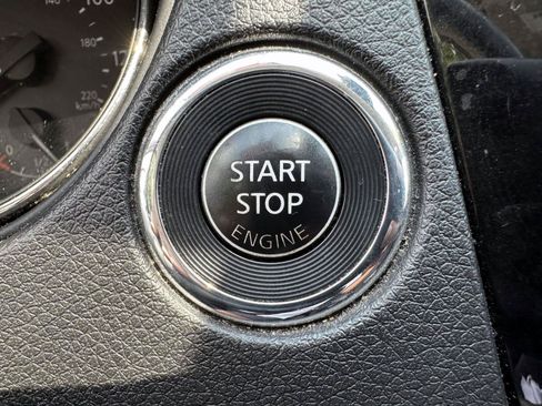 Certified 2019 Nissan Rogue Sport SV AWD/4WD image 26