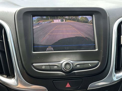 Used 2020 Chevrolet Equinox LT image 22