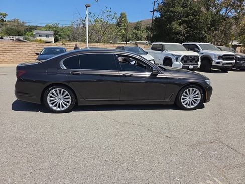 Used 2016 BMW 740i RWD image 6