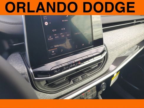 New 2026 Jeep Compass Latitude image 17