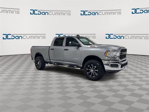 Used 2020 RAM 3500 Tradesman w/ Chrome Appearance Group image 2