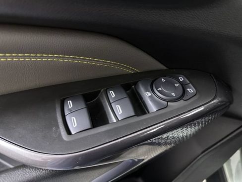 Used 2025 Chevrolet Trax ACTIV w/ Driver Confidence Package FWD image 24