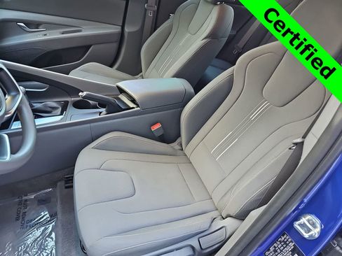 Used 2024 Hyundai Elantra SEL image 15