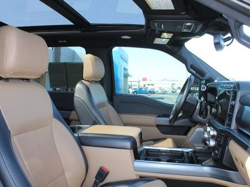 Used 2023 Ford F250 Lariat w/ Lariat Ultimate Package AWD/4WD image 17