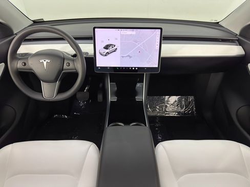 Used 2020 Tesla Model Y Long Range image 13