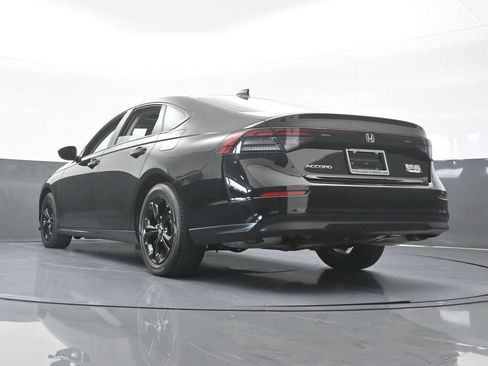 Used 2025 Honda Accord SE image 57