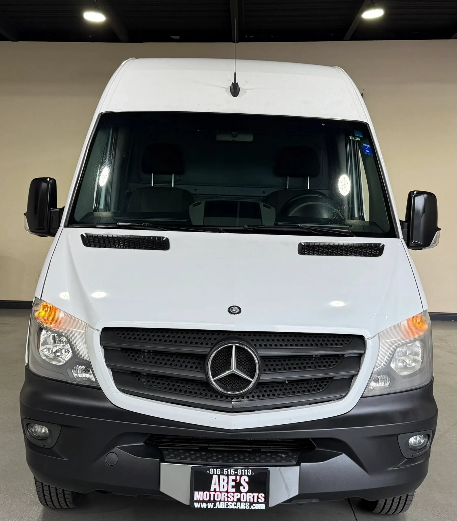 Used 2014 Mercedes-Benz Sprinter 3500 image 2