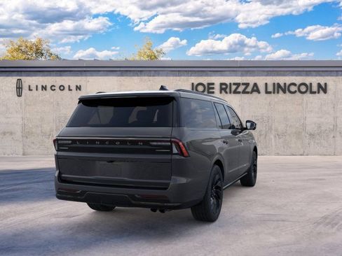 New 2026 Lincoln Navigator L Reserve w/ Jet Appearance Package AWD/4WD image 8