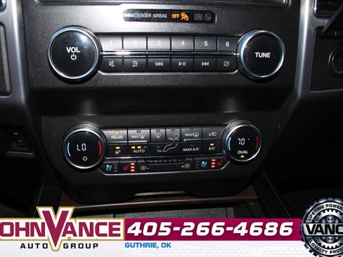 Used 2019 Ford Expedition Platinum image 41