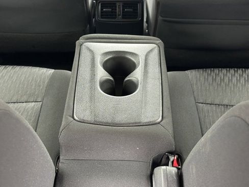 Used 2017 Nissan Rogue SV w/ SV Premium Package image 20