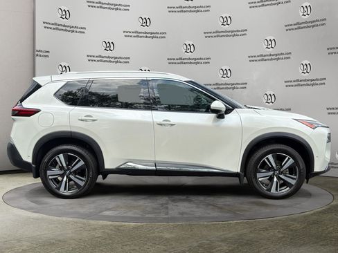 Used 2023 Nissan Rogue SL w/ SL Premium Package FWD image 6
