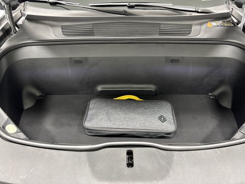 Used 2023 Rivian R1T Adventure image 14