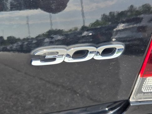 Used 2020 Chrysler 300 Touring w/ Sport Appearance Package RWD image 37