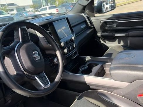 Used 2024 RAM 1500 Laramie AWD/4WD image 4