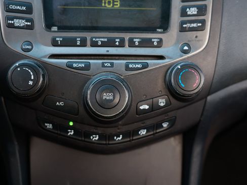 Used 2007 Honda Accord SE image 30