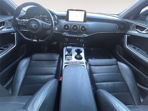 Used 2018 Kia Stinger GT2 image 10
