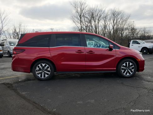 Used 2025 Honda Odyssey EX-L image 13