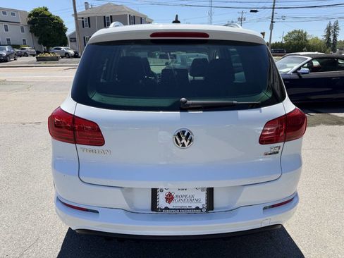 Used 2017 Volkswagen Tiguan Sport AWD/4WD image 6