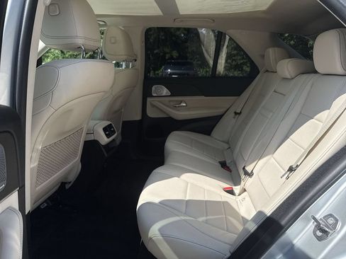 Used 2021 Mercedes-Benz GLE 350 4MATIC image 25