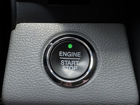 Used 2022 Ford F350 Limited AWD/4WD image 23