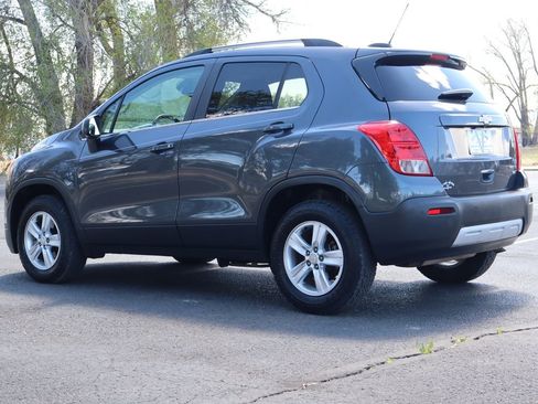 Used 2016 Chevrolet Trax LT w/ LT Convenience Package image 6