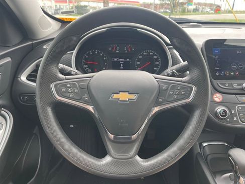 Used 2024 Chevrolet Malibu LT image 12