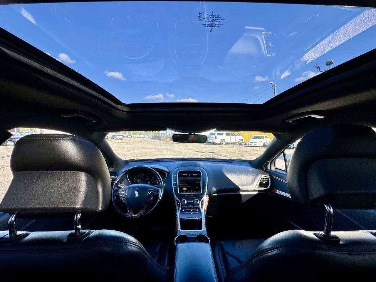 Used 2017 Lincoln MKX Reserve FWD image 14