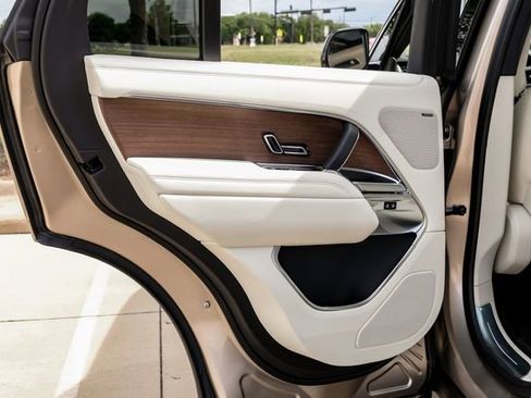 New 2026 Land Rover Range Rover SE AWD/4WD image 57