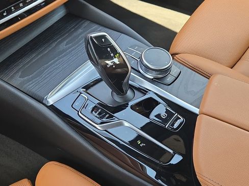 Used 2023 BMW 530i xDrive image 31